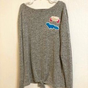 Grey long sleeve with fox and love detail